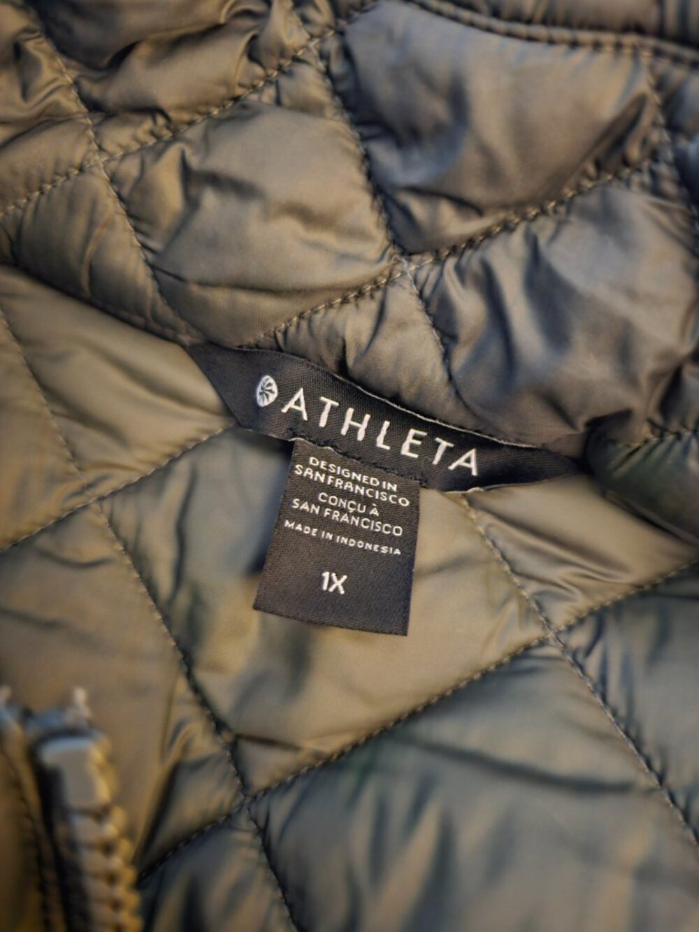 Vest - Picture 2 of 4